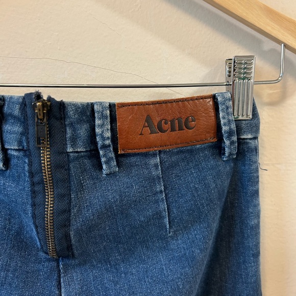 Indigo Cigarette Jeans (Acne) - Picture 4 of 5